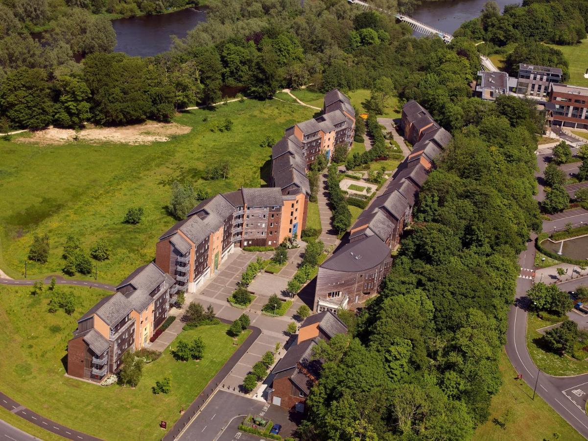 Dromroe Village University Of Limerick Bagian luar foto